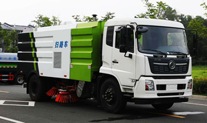 東風天錦12方掃路車
